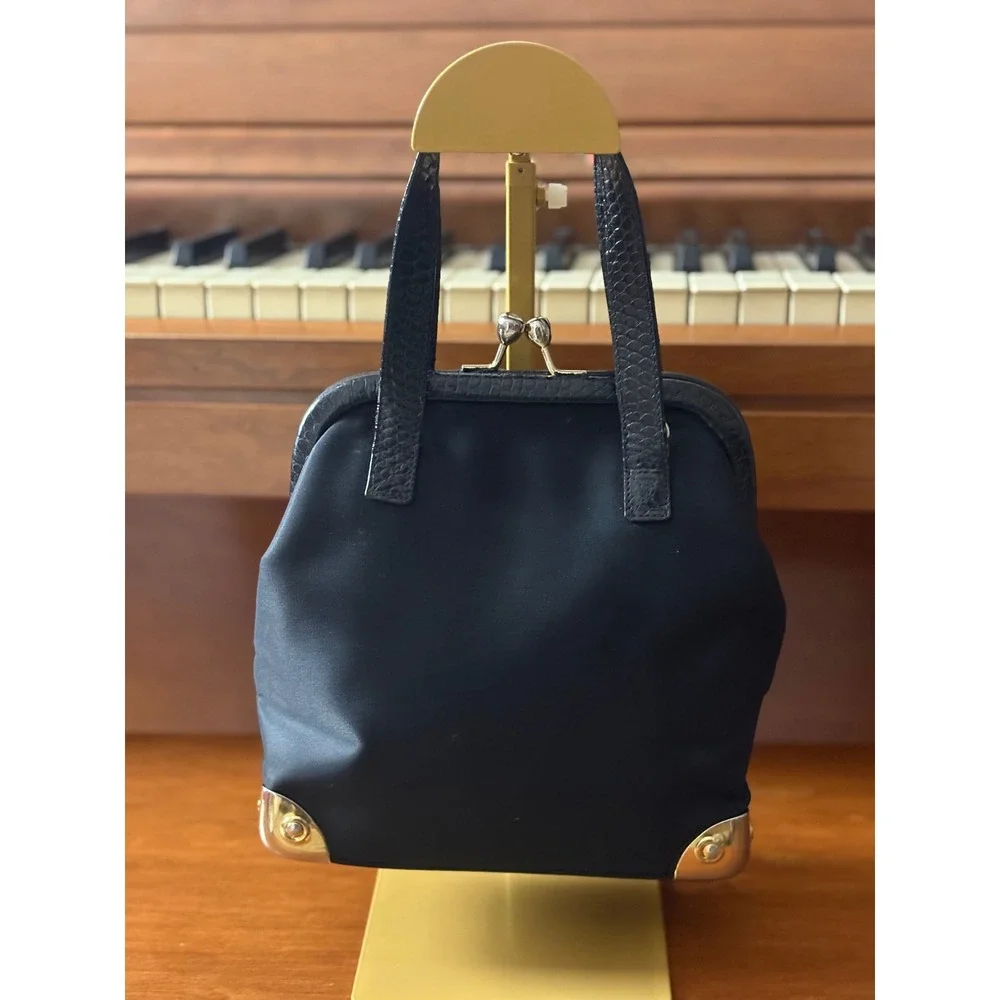 Metrocity di Braccialini Black Nylon Leather Kiss‎ Lock Frame Bag Made in Italy